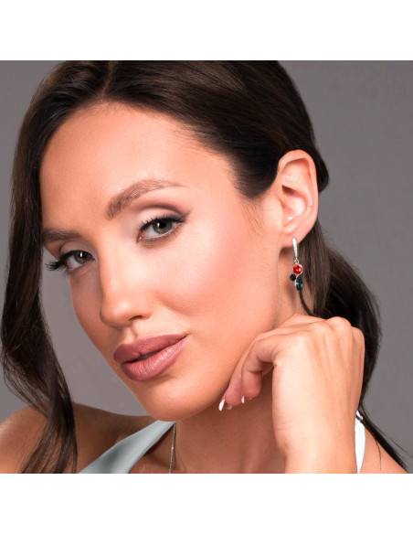 SPARK Kolczyki Flora z czerwonymi kryształami w srebrze 925