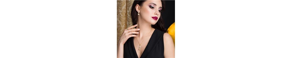 Gold-plated jewelry sets with crystals