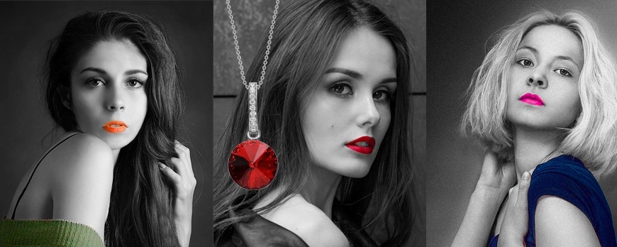Fashion contrasts: Clothes vs Jewelry